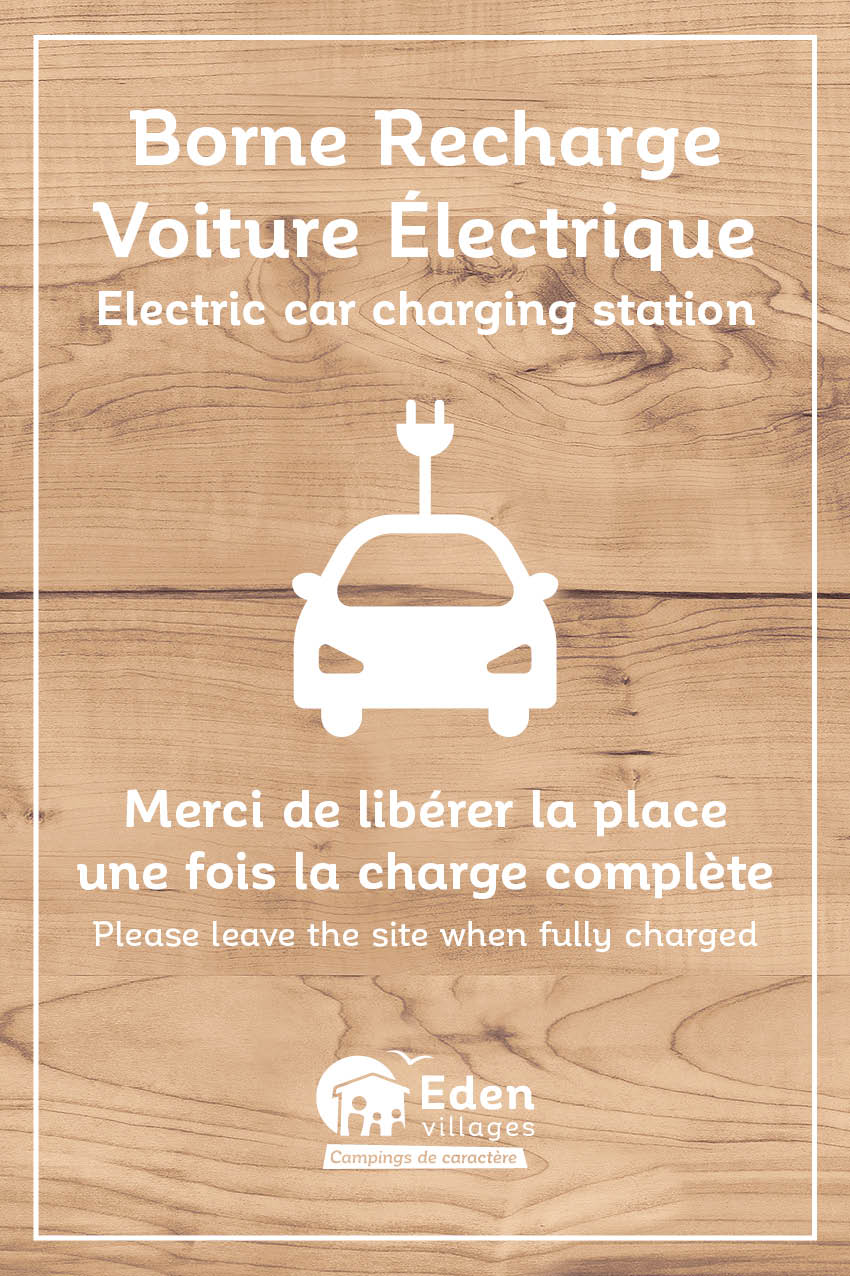 SITE_borne_recharge_voiture_bois_1_30x45cm